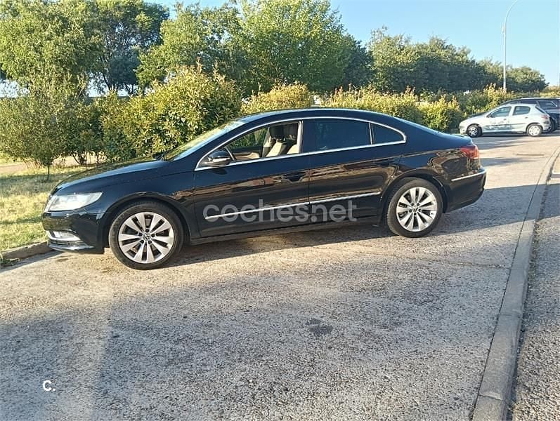 Usado VW CC Advance 140 CV (102 kW) 2015 Negro Berlina
