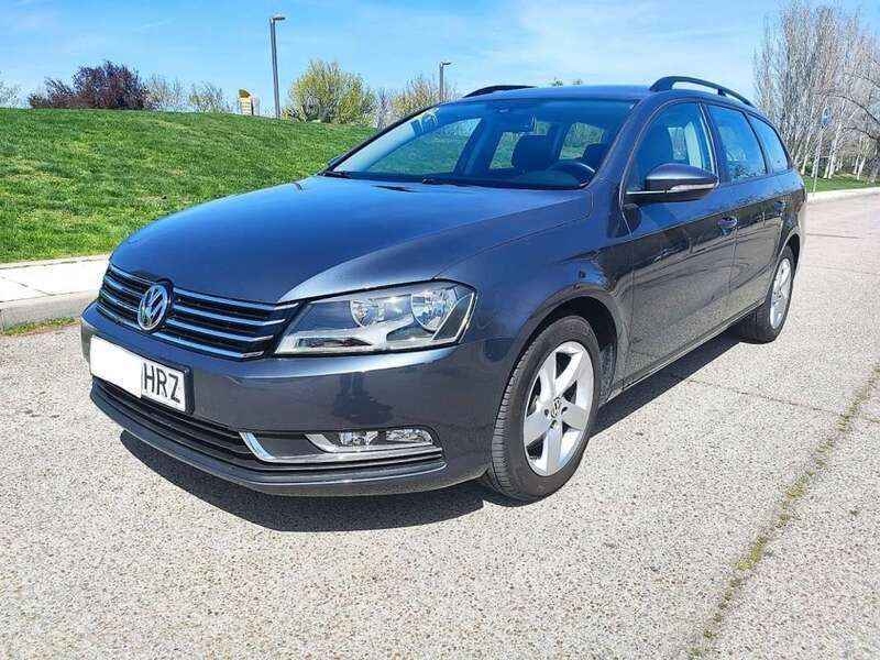 Gris Usado 2013 VW Passat Edition Berlina | 9490 € (Precio justo) - Imagen 1/4