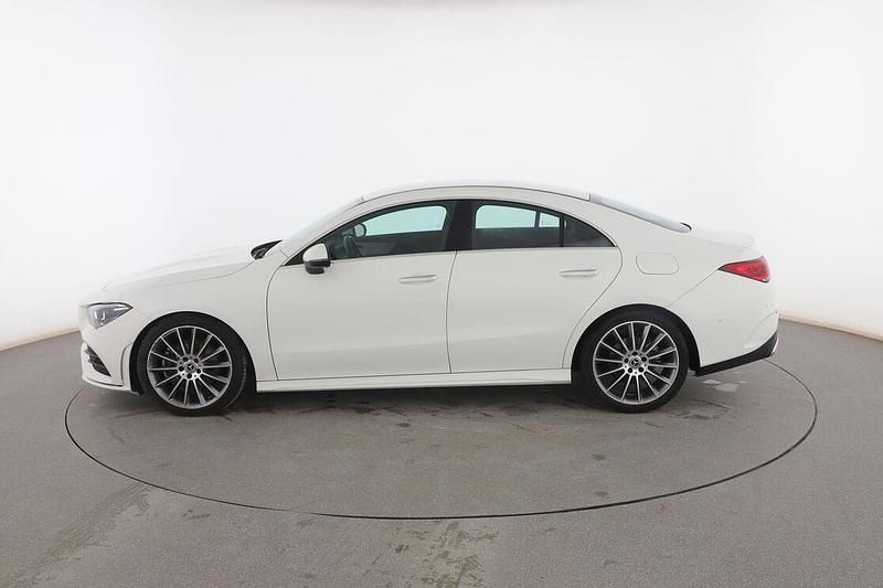 Usado Mercedes CLA200 AMG line 150 CV (110 kW) 2022 Blanco Berlina