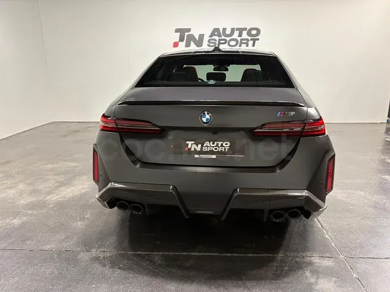 Käytetty BMW M5 Comfort Edition 727 HP (534 kW) 2024 Musta Sedan