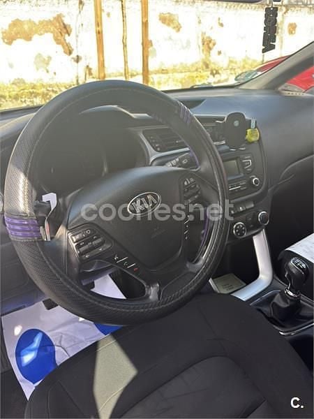 Usado Kia Ceed GT 136 CV (100 kW) 2016 Blanco Berlina