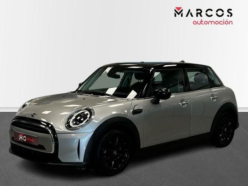 Usado Mini Cooper 136 CV (100 kW) 2023 Gris Utilitario