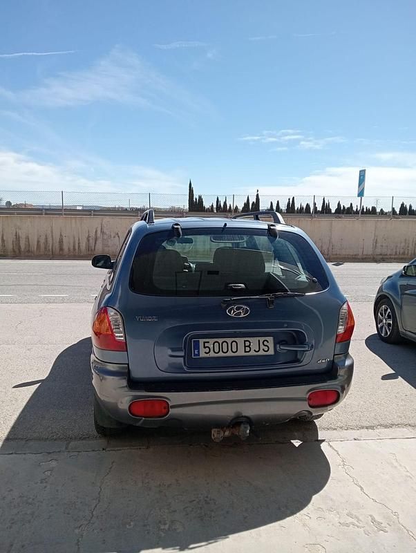 Usado Hyundai Santa Fe GLS 112 CV (82 kW) 2001 Azul SUV