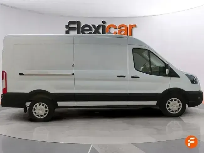 Usado Ford Transit 131 CV (96 kW) 2023 Blanco Berlina