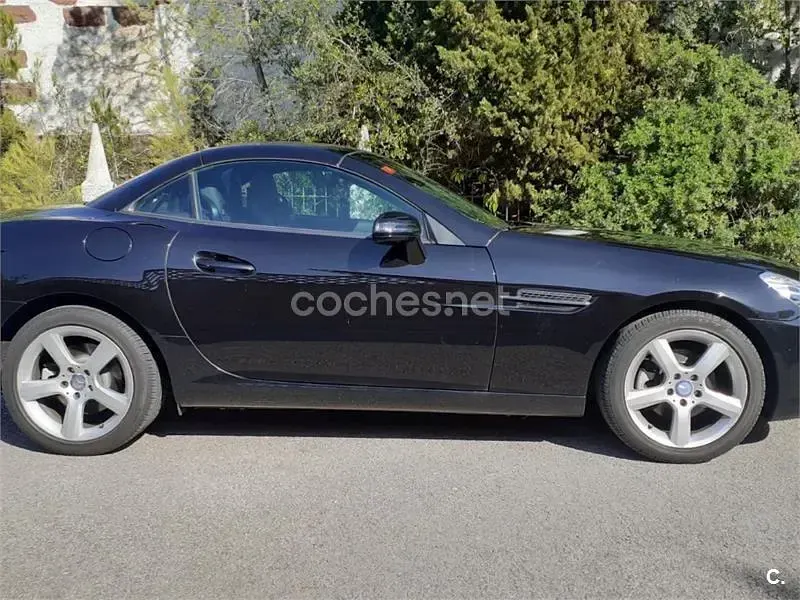 Usado Mercedes SLK200 184 CV (135 kW) 2011 Negro Descapotable