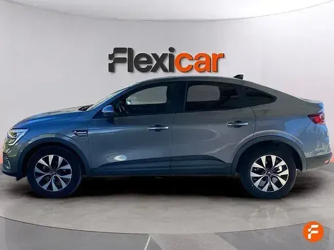 Usado Renault Arkana Evolution 140 CV (102 kW) 2023 Gris SUV