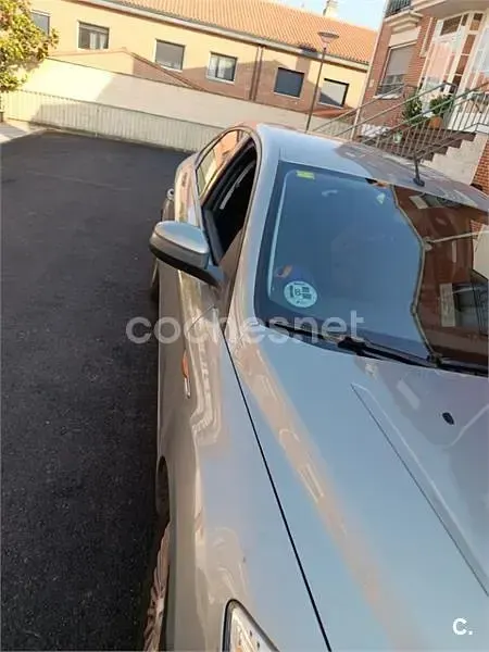 Usado Ford Mondeo Ambiente 125 CV (91 kW) 2008 Gris / plata Berlina