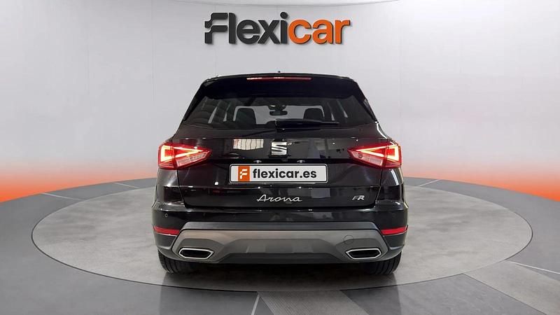 Usado Seat Arona FR 110 CV (80 kW) 2024 Negro SUV