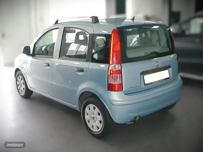 Usado Fiat Panda 69 CV (50 kW) 2010 Azul Utilitario