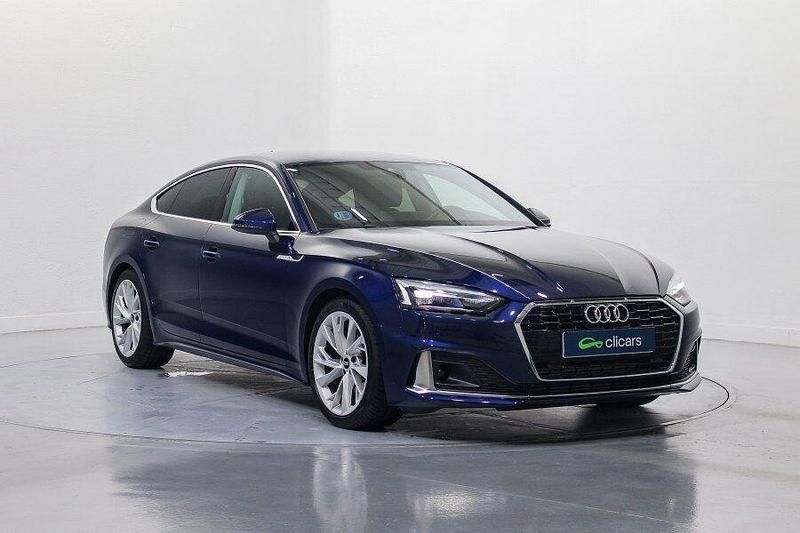 Usado Audi A5 Sportback Advanced 150 CV (110 kW) 2022 Blanco Utilitario