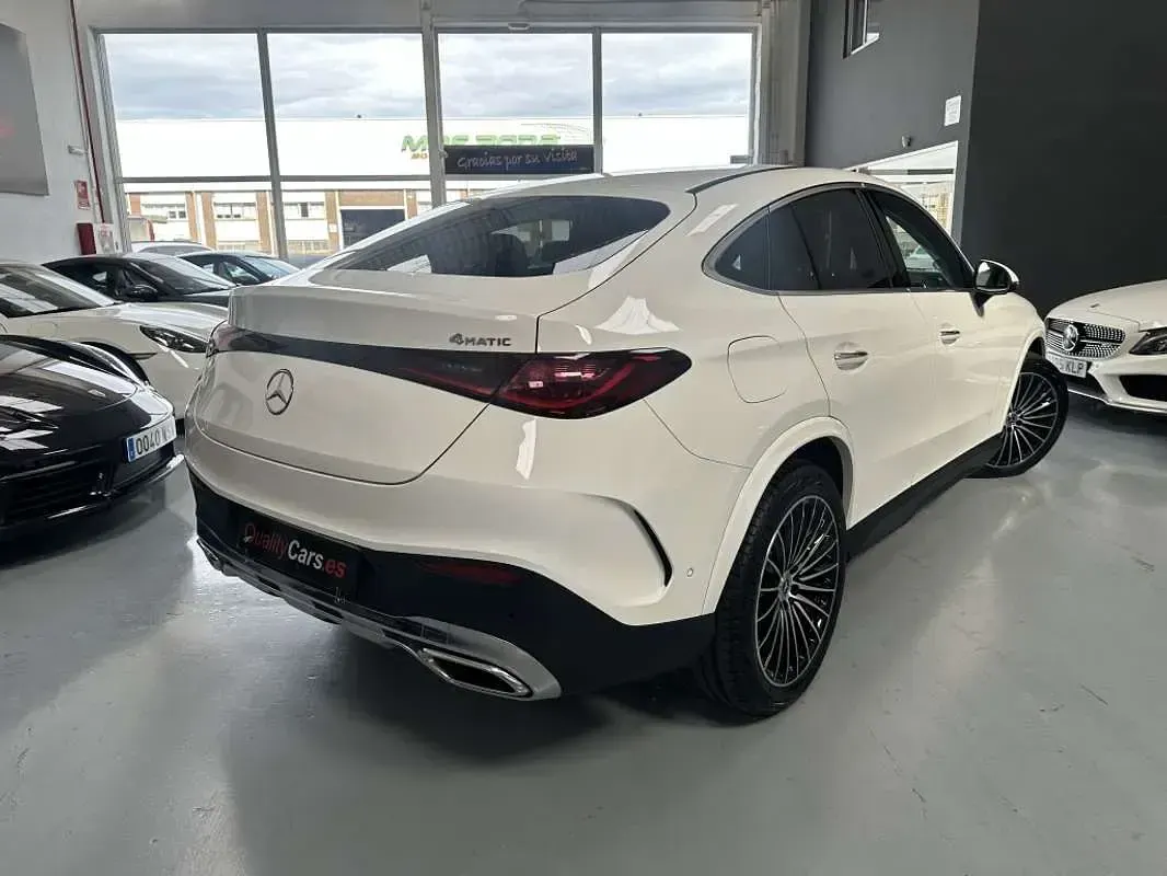 Usado Mercedes GLC220 197 CV (144 kW) 2025 Blanco SUV
