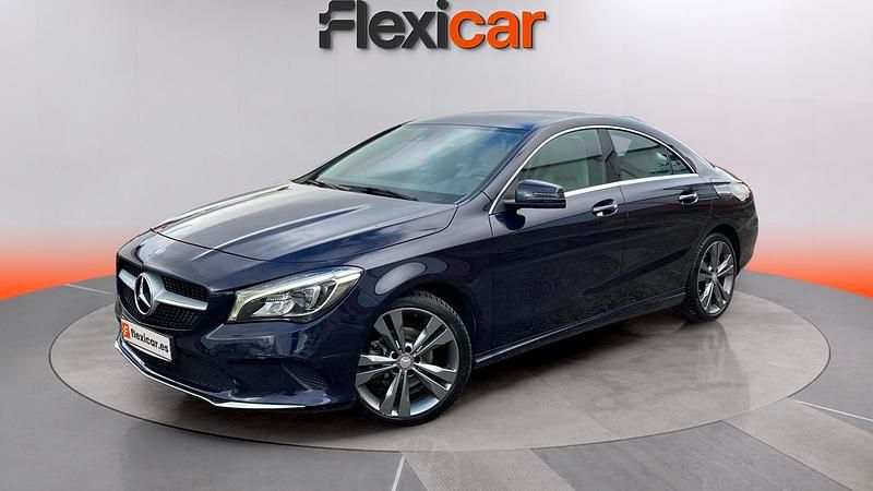 Usado Mercedes CLA220 177 CV (130 kW) 2016 Negro Berlina