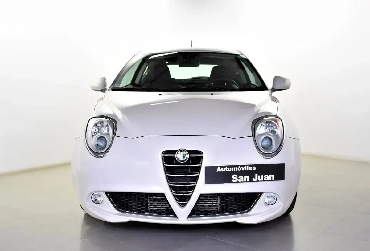 Usado Alfa Romeo MiTo Distinctive 95 CV (69 kW) 2013 Blanco Utilitario