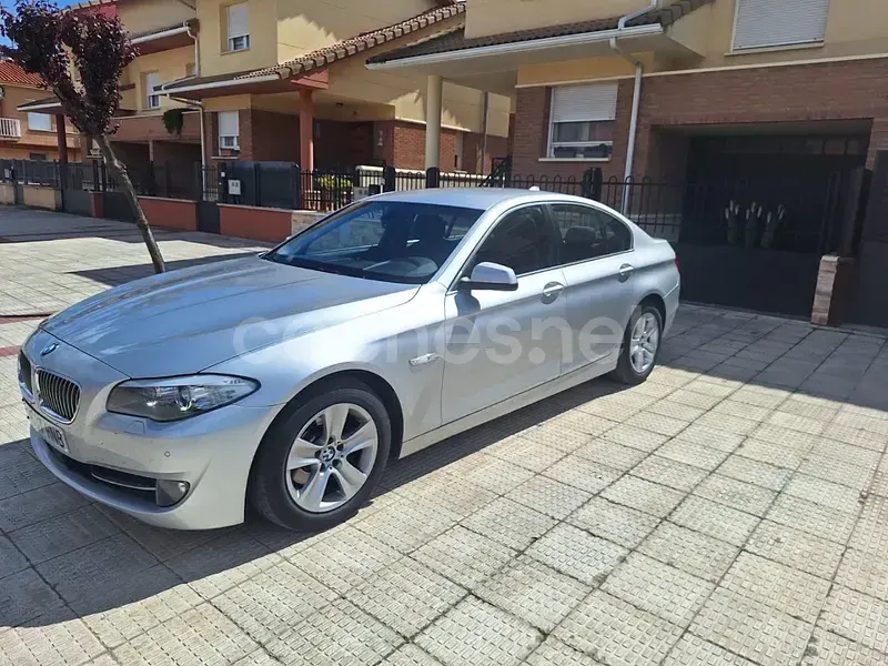 Usado BMW 520 184 CV (135 kW) 2013 Gris / plata Berlina