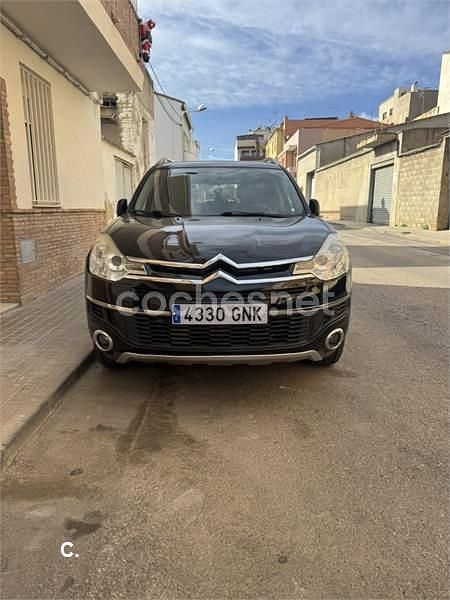 Negro Usado 2009 Citroën C-Crosser Exclusive SUV | 6100 € - Imagen 1/4