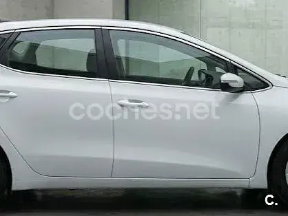 Usado Kia Ceed GT 128 CV (94 kW) 2014 Blanco Berlina