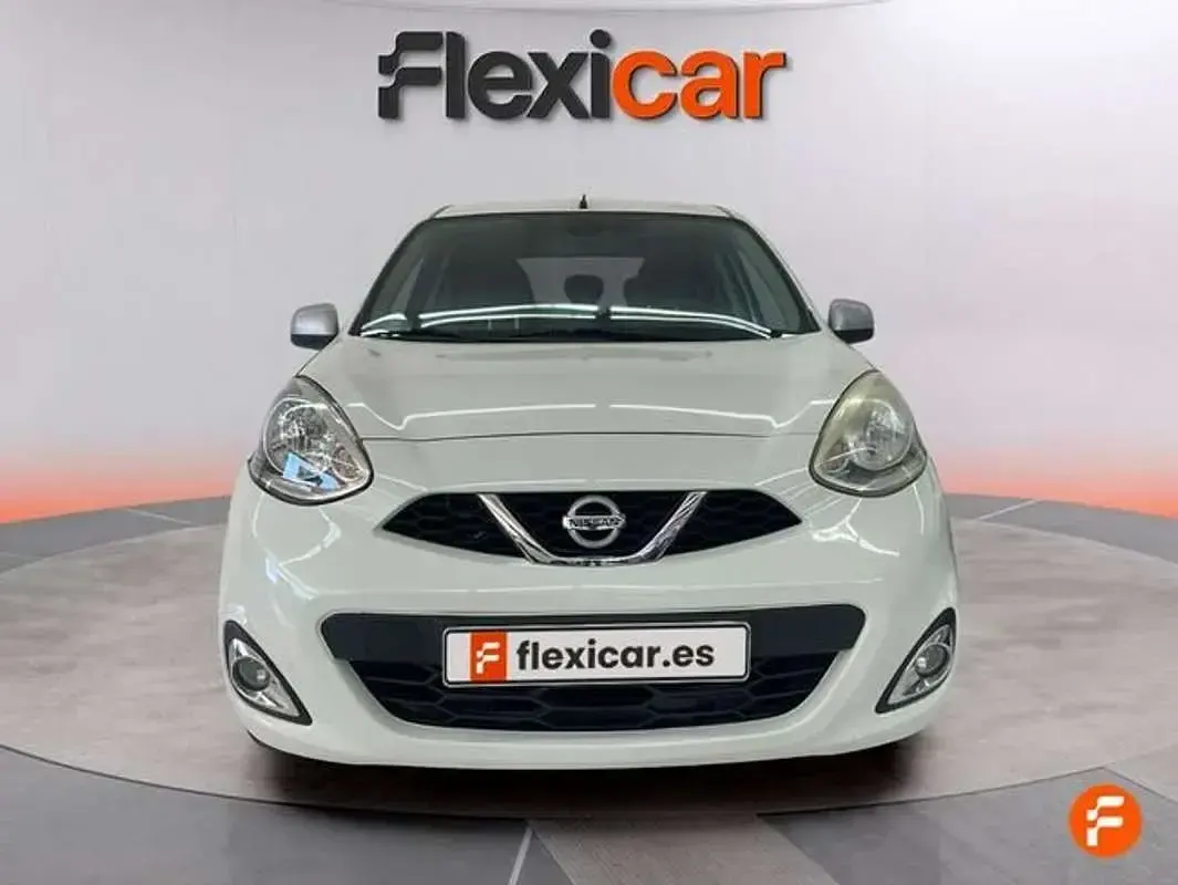 Używany Nissan Micra Tekna 80 KM (58 kW) 2015 Biały Hatchback