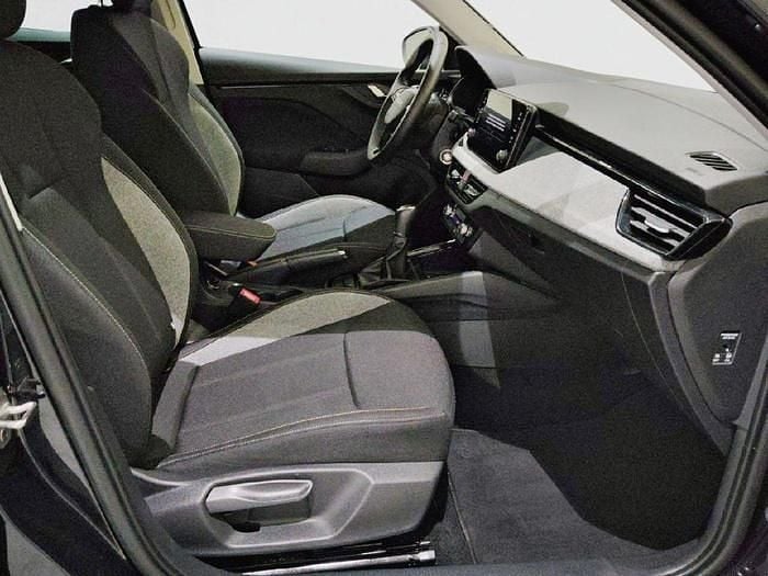 Usado Skoda Kamiq Selection 115 CV (84 kW) 2025 Negro SUV