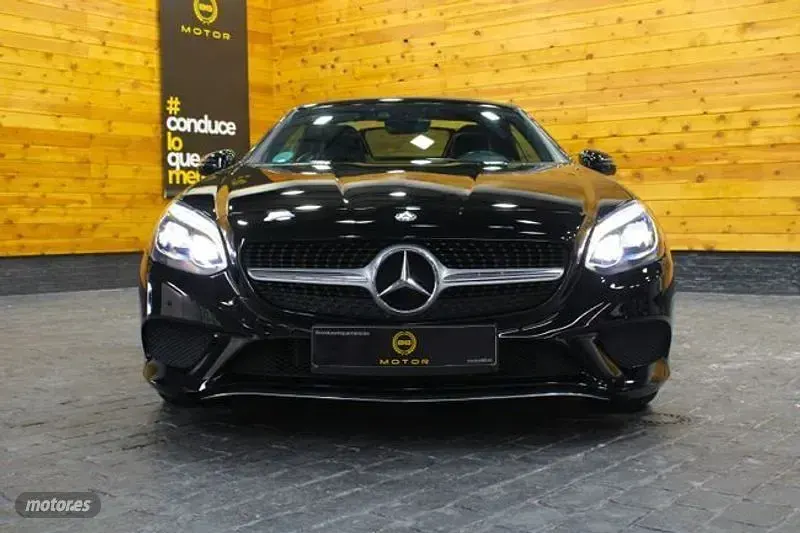 Usado Mercedes SLC250 204 CV (150 kW) 2016 Negro Descapotable