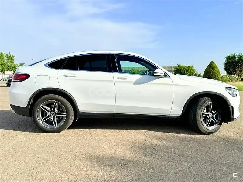 Usado Mercedes GLC200 163 CV (119 kW) 2020 Blanco SUV