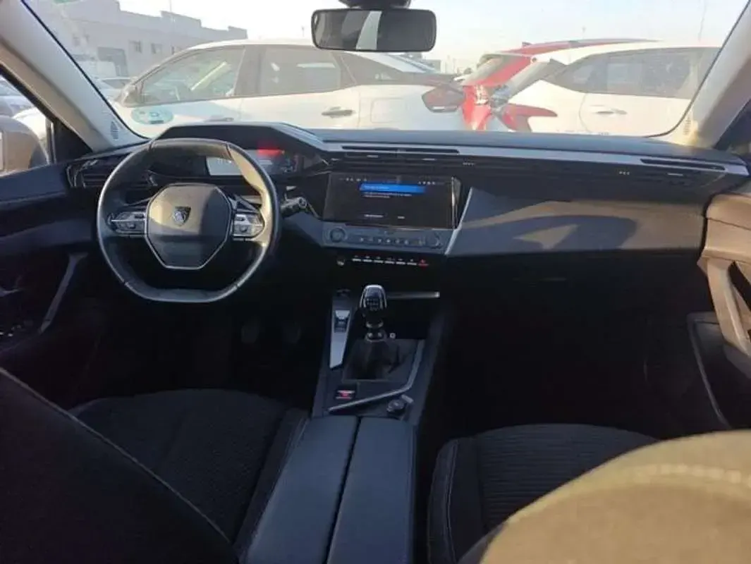 Usado Peugeot 308 Allure 131 CV (96 kW) 2022 Blanco Utilitario