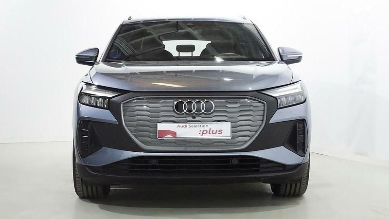 Usado Audi Q4 e-tron Ambiente 150 kW (204 CV) 2022 Azul SUV