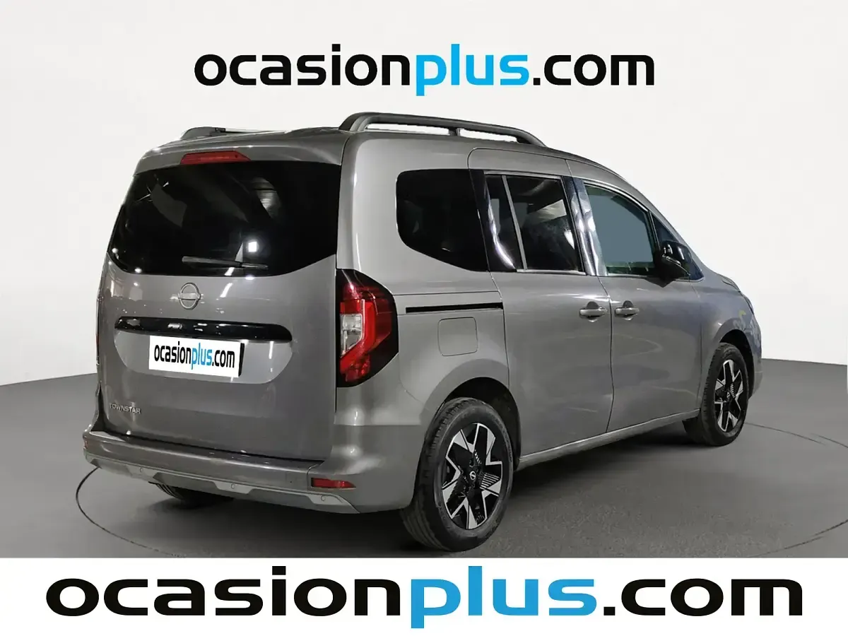 Begagnad Nissan Townstar Tekna 130 HK (95 kW) 2022 Grå Van