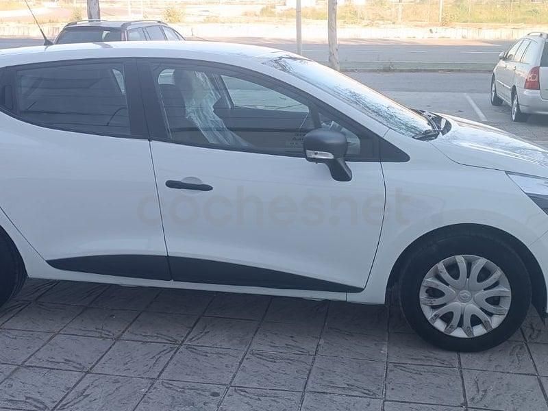 Usado Renault Clio IV Business 85 CV (62 kW) 2019 Blanco Berlina