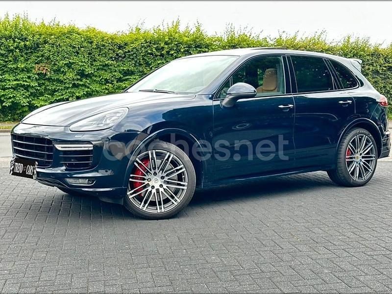 Azul Usado 2020 Porsche Cayenne GTS SUV | 61.990 € - Imagen 1/4