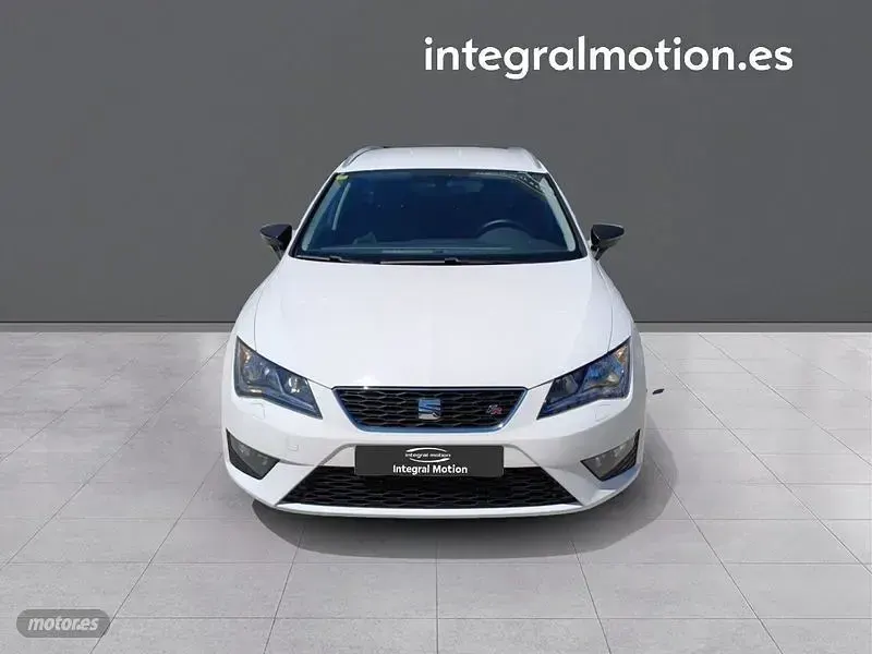 Usado Seat Leon ST FR 149 CV (109 kW) 2015 Beige Familiar