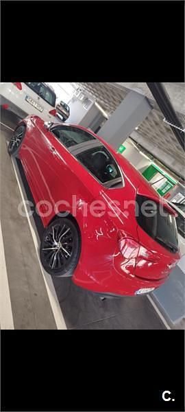 Usado Alfa Romeo Giulietta 170 CV (125 kW) 2011 Rojo Berlina