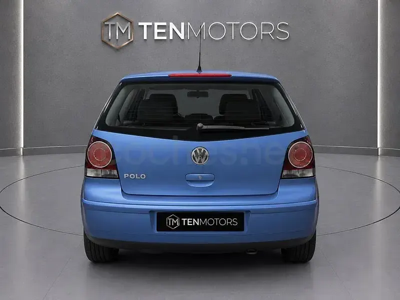 Usado VW Polo Match 55 CV (40 kW) 2005 Azul Berlina