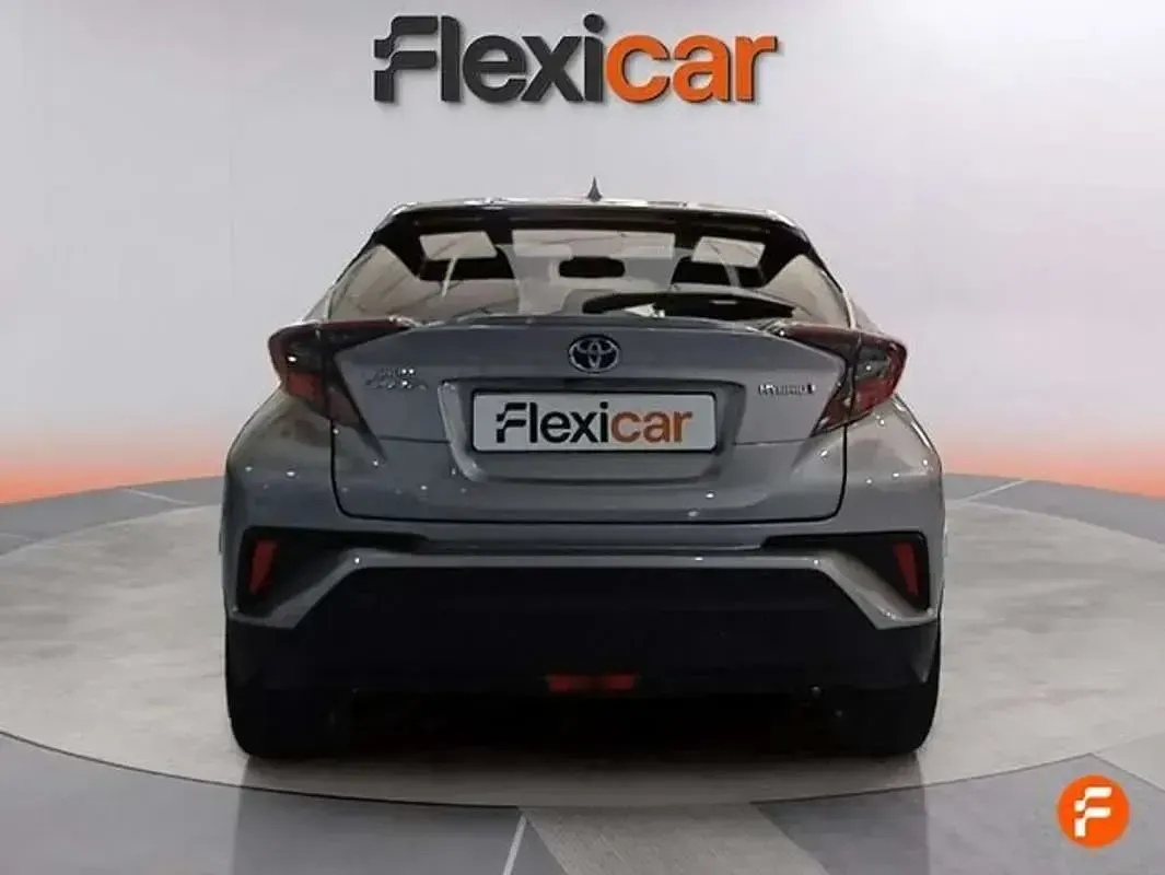Usado Toyota C-HR Advance 122 CV (89 kW) 2017 Gris SUV