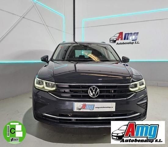 Usado VW Tiguan Life 150 CV (110 kW) 2021 Gris SUV