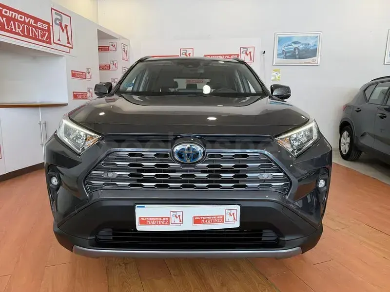 Usado Toyota RAV4 Hybrid Advance 218 CV (160 kW) 2022 Gris / plata SUV