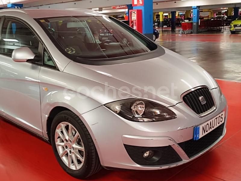 Gris / plata Usado 2010 Seat Altea XL Style Monovolumen | 4990 € (Precio justo) - Imagen 1/4