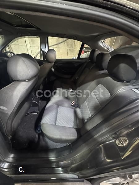 Usado Seat Leon Sport 150 CV (110 kW) 2003 Negro Utilitario