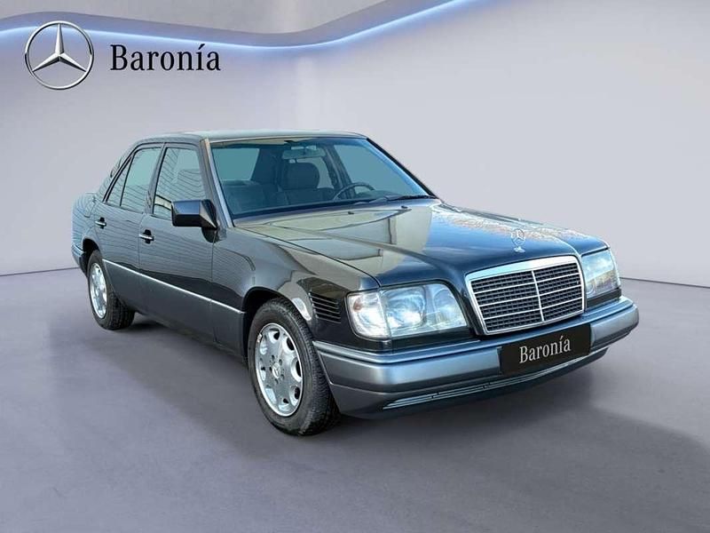 Azul Usado 1995 Mercedes E300 Berlina | 12.700 € - Imagen 1/4