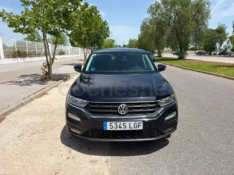 Usado VW T-Roc Edition 116 CV (85 kW) 2020 Negro SUV
