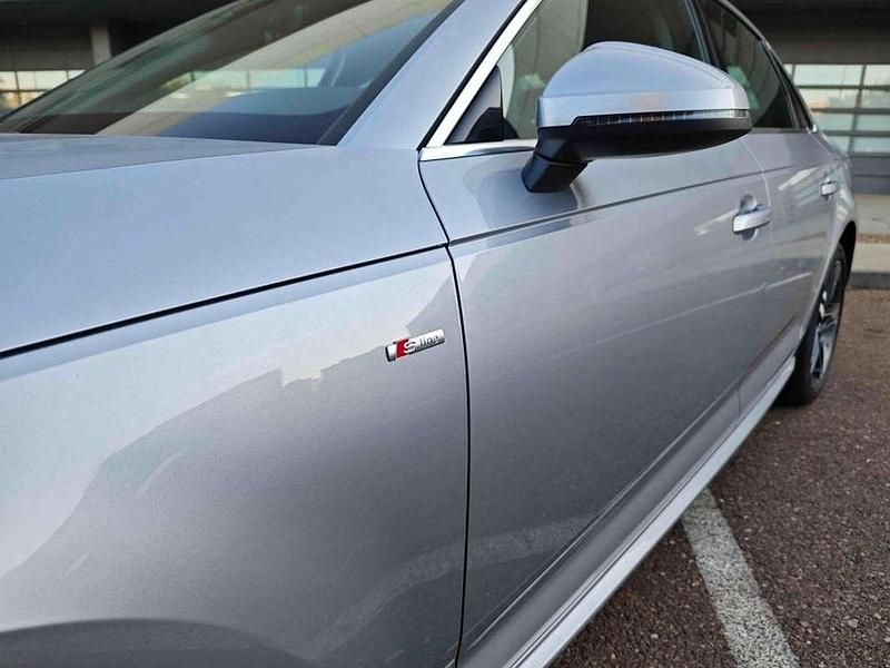 Usado Audi A4 S-Line 150 CV (110 kW) 2019 Gris Familiar
