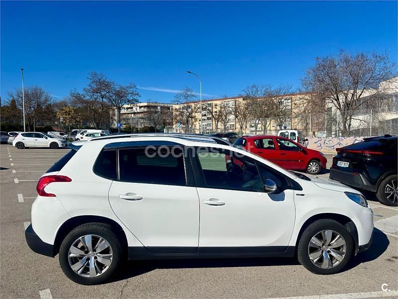 Usado Peugeot 2008 Style 100 CV (73 kW) 2016 Blanco SUV