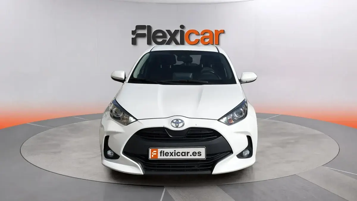 Usado Toyota Yaris Edition 125 CV (91 kW) 2023 Blanco Utilitario
