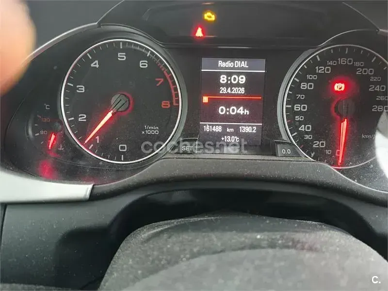 Usado Audi A4 160 CV (117 kW) 2010 Rojo Familiar