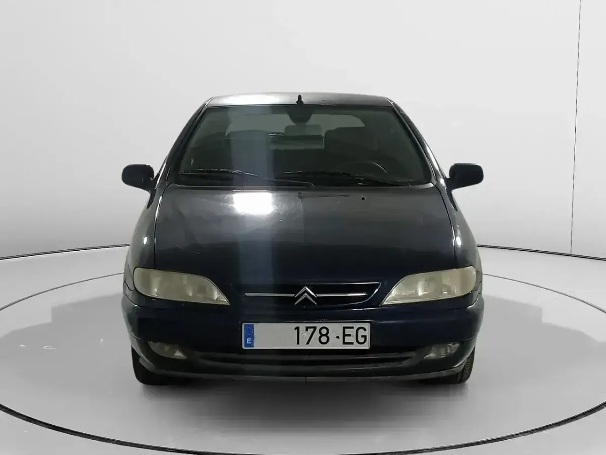 Usado Citroën Xsara 90 CV (66 kW) 2000 Azul Berlina