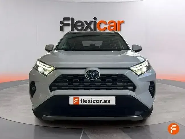 Usado Toyota RAV4 Hybrid Luxury 222 CV (163 kW) 2023 Blanco SUV