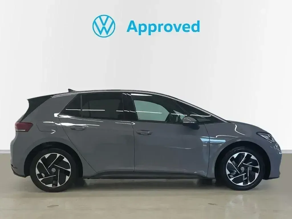 Usado VW ID.3 Pro 150 kW (204 CV) 2025 Gris Utilitario