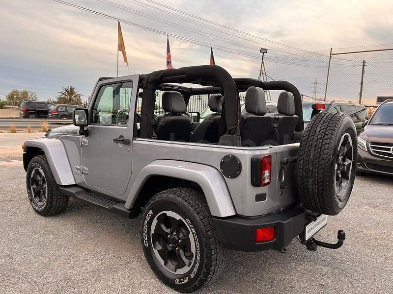 Usado Jeep Wrangler 200 CV (147 kW) 2015 Gris / plata SUV