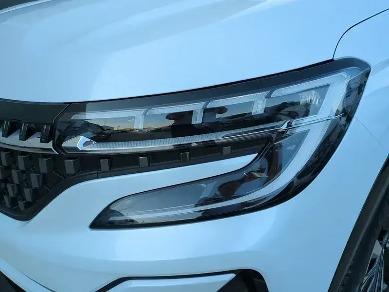 Usado Renault Austral Iconic 200 CV (147 kW) 2023 Blanco SUV