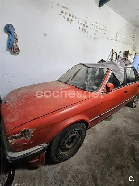 Usado BMW 318 115 CV (84 kW) 1986 Rojo Berlina
