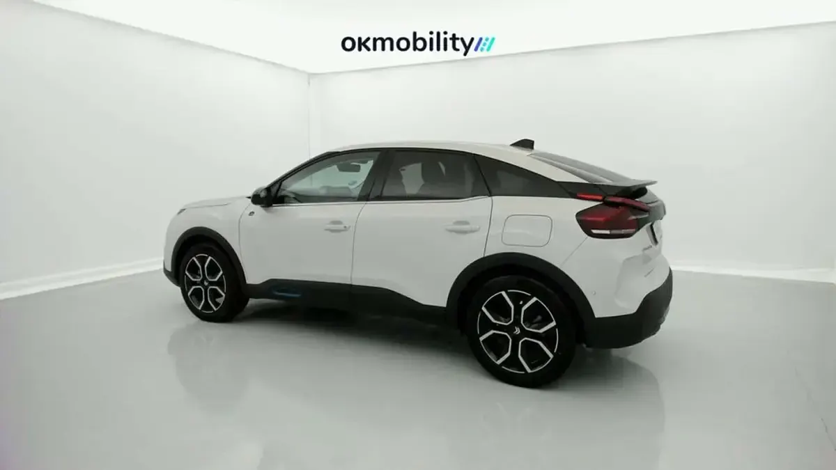 Usado Citroën e-C4 Shine 100 kW (136 CV) 2023 Blanco Monovolumen